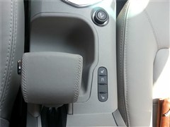 2012款 2.0T 自动尊享型