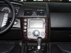 2013款 1.8T 4WD 自动豪域版