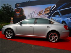 2011款 2.0T 自动旗舰型