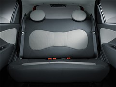 2010款 1.3L 自动豪华型