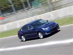 2010款 2.5i豪华版