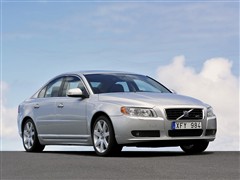 2006款 4.4 V8 AWD 行政版