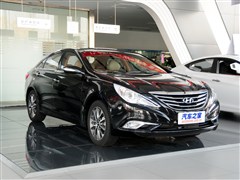 2013款 2.0L 自动尊贵版