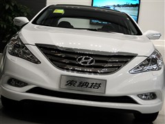 2011款 2.0L 自动顶级版