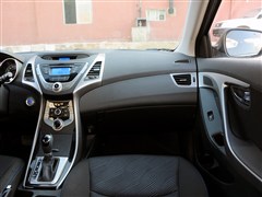 2012款 1.6L 自动领先型