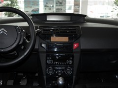 2013款 两厢 1.6L 手动乐尚型