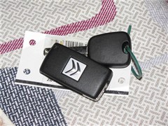 2013款 两厢 1.6L 手动乐尚型