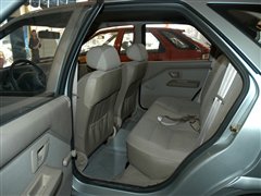 2005款 1.6L 手动8V