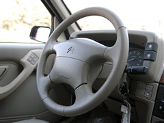 2005款 1.6L 手动16V