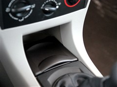 2006款 2.0L 手动精英型