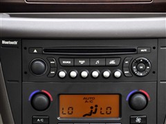 2008款 2.0L 手动尊贵型