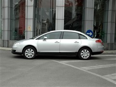 2008款 2.0L 自动旗舰导航型