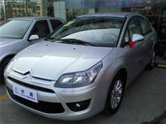 2009款 三厢 2.0L 自动舒适型