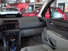 2010款 2.0L 自动科技版