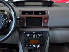 2010款 2.0L 自动科技版