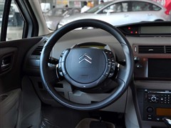 2010款 2.0L 自动科技版