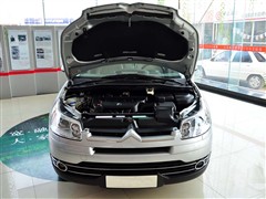 2010款 2.0L 自动科技版