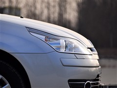 2010款 2.0L 手动科技版