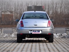 2010款 2.0L 手动科技版