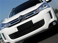 2012款 2.0L 四驱豪华版