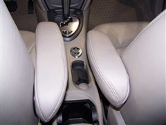 2005款 2.0 标配型