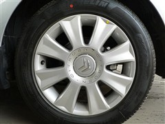 2006款 2.0L 手动尊贵型