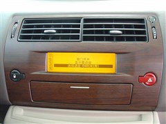 2006款 2.0L 自动尊贵型