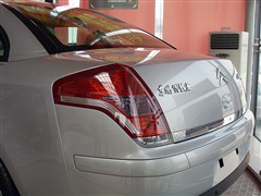 2006款 2.0L 自动尊贵型