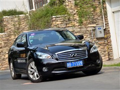 2011款 M25 奢华型