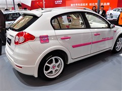 2010款 1.5L 自动豪华型