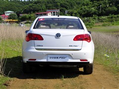 2010款 1.5L 自动豪华型