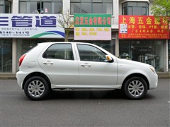 2011款 1.5L 自动豪华型