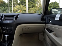 2013款 1.8L AT尊贵型