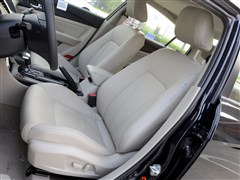 2013款 1.8L AT尊贵型