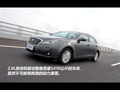 2012款 2.0L 自动豪华型