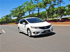 2013款 1.8L 自动舒适版 6座