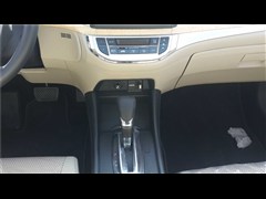 2013款 1.8L 自动舒适版 6座