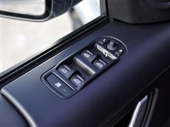 2010款 2.2 TD4 自动SE柴油版