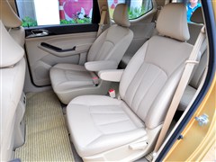 2014款 1.5L 手动豪华型 7座