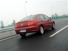 2011款 2.0L 自动尊贵版