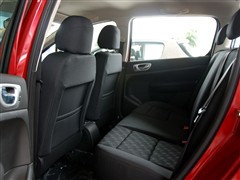 2010款 三厢 1.6L 手动舒适版