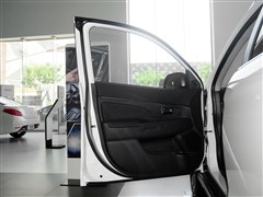 2013款 2.0L 两驱时尚型