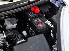 2010款 1.0L 手动舒适型