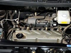 2011款 2.0L 自动标准型