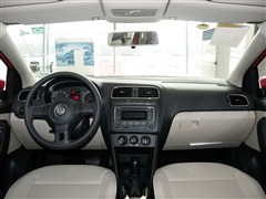 2013款 1.6L 自动舒适版