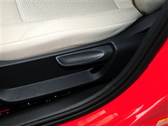 2013款 1.6L 自动舒适版