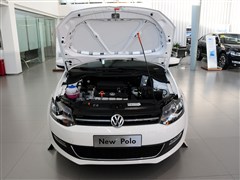 2013款 1.6L 自动豪华版