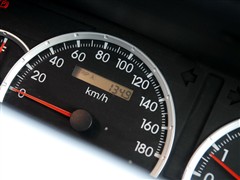 2008款 2.0L 手动豪华型
