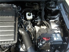 2013款 1.6L 自动风尚版