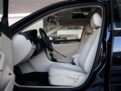 2013款 1.8TSI DSG尊荣版